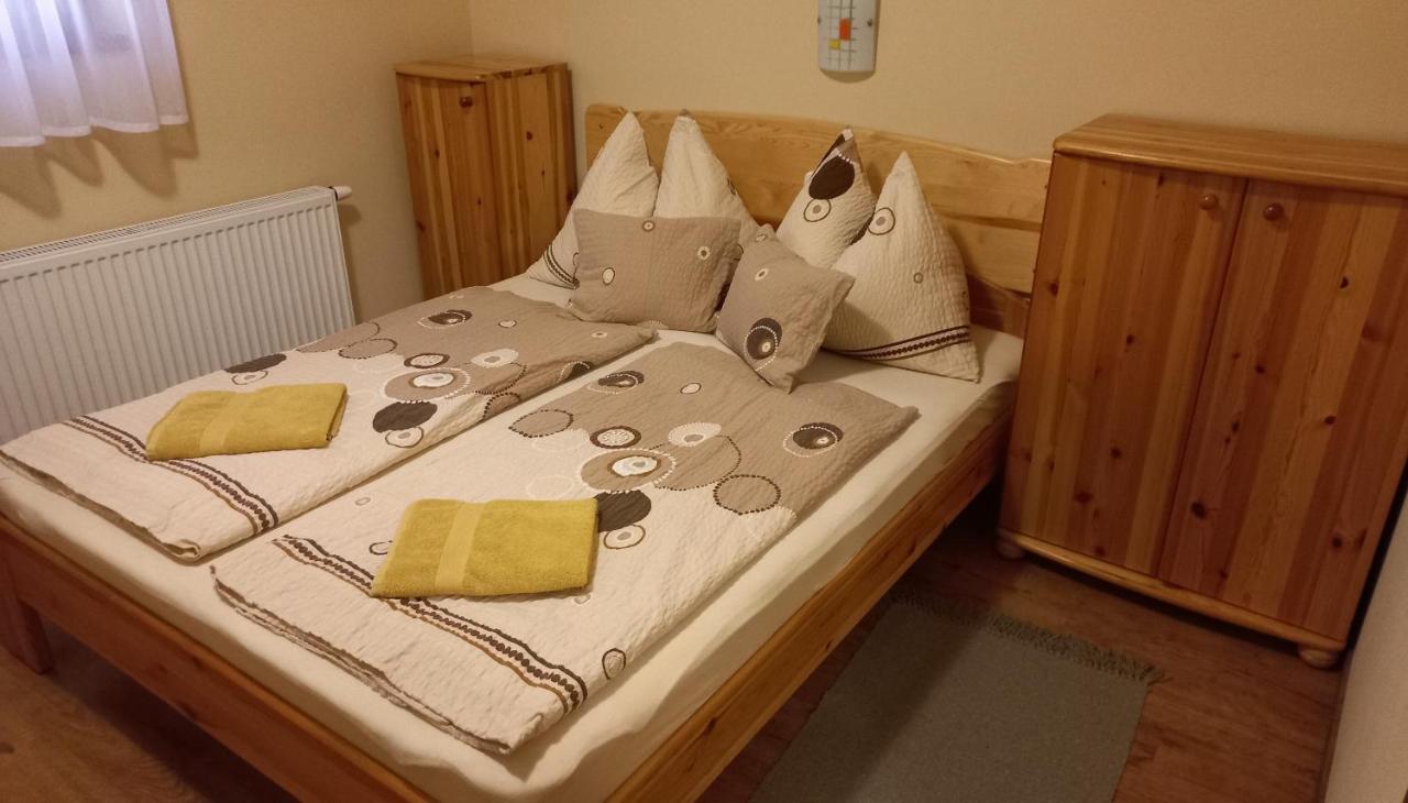 Nefelejcs Fagyizo Es Apartmanhaz Apartment *
