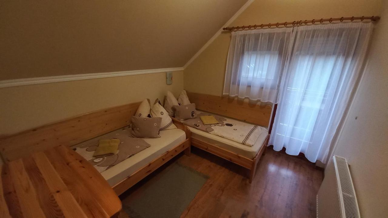 Nefelejcs Fagyizo Es Apartmanhaz Kistolmacs