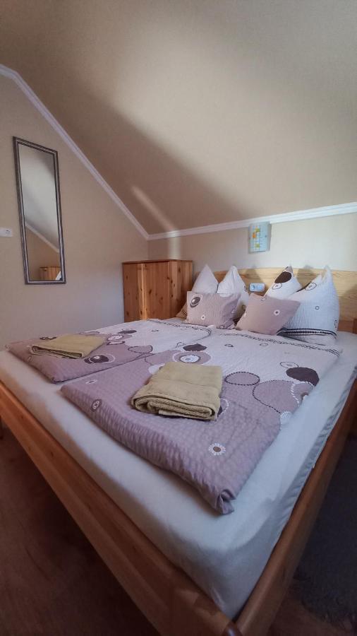 Apartment Nefelejcs Fagyizo Es Apartmanhaz